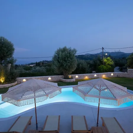 Luxury Happynest 빌라 Spasmeni Vrisi