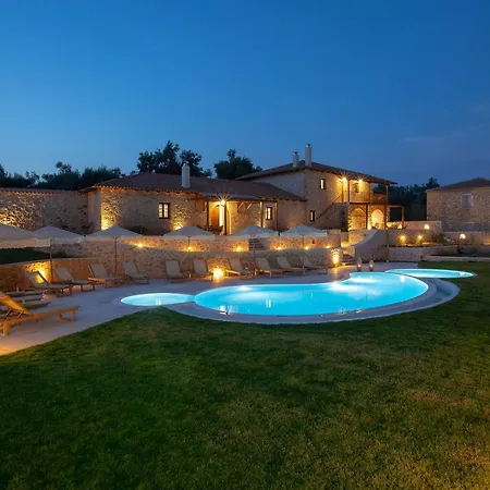 Luxury Happynest Spasmeni Vrisi